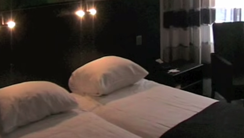 Rooms division instructional video: How to make a bed
